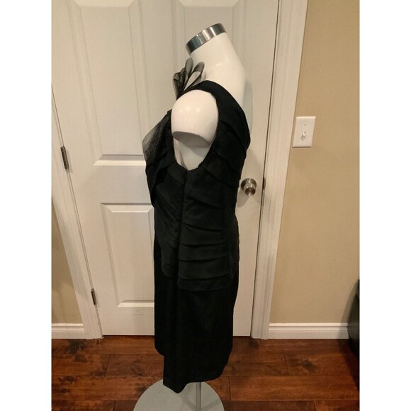 Kay Unger Black One Shoulder Silk Sheath Dress W/ Oversized Bow, Size 12 - Picture 4 of 6